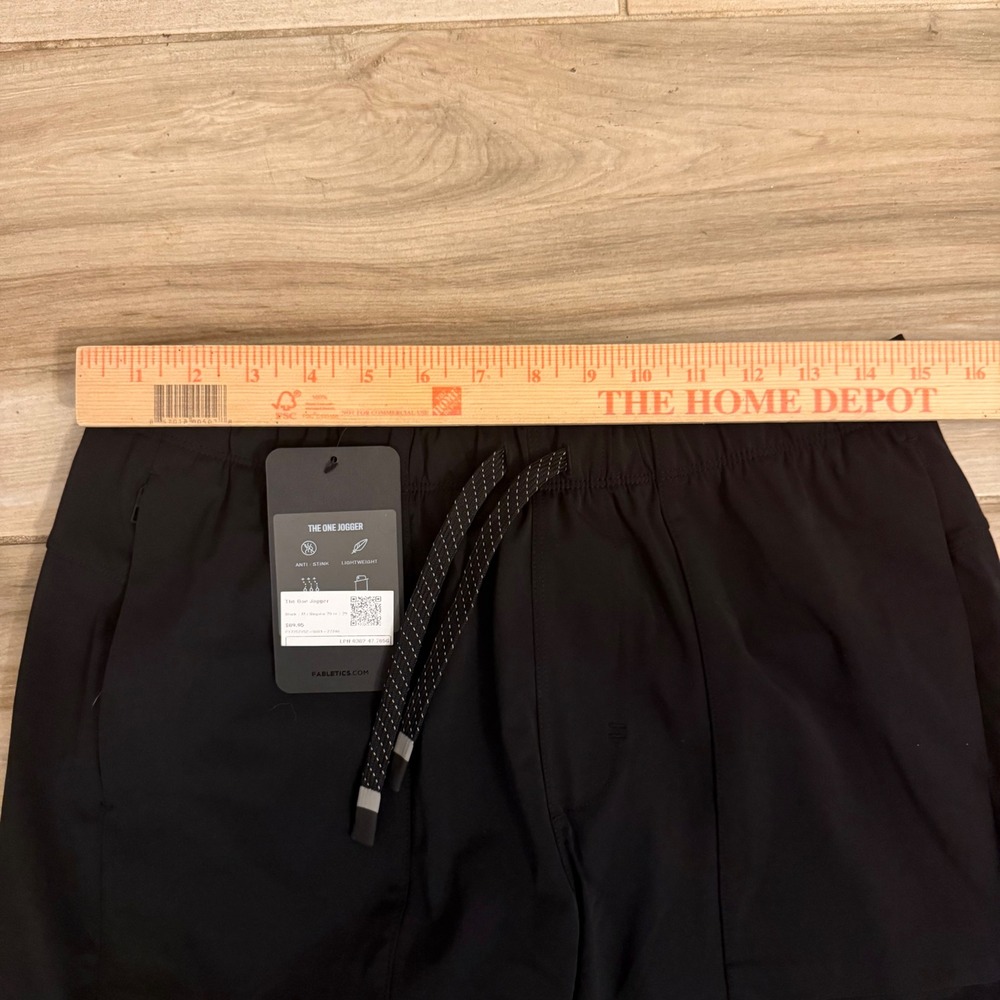 Fabletics The One Jogger Mens Medium Black Lightweight Athletic Pants PT2252152 - Picture 7 of 7
